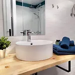 Daire Ocean Surf Studio By Tor *