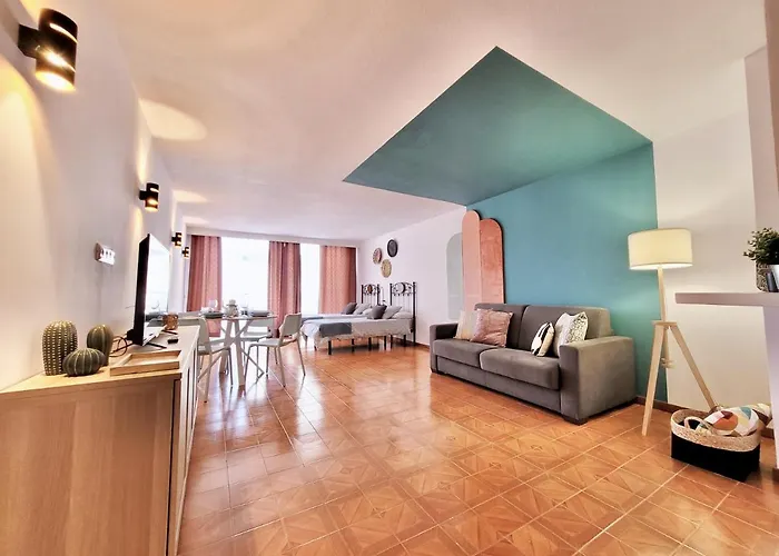 Ocean Surf Studio By Tor *